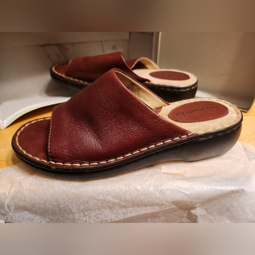 New Euroworks Women's Sandals Sz 9